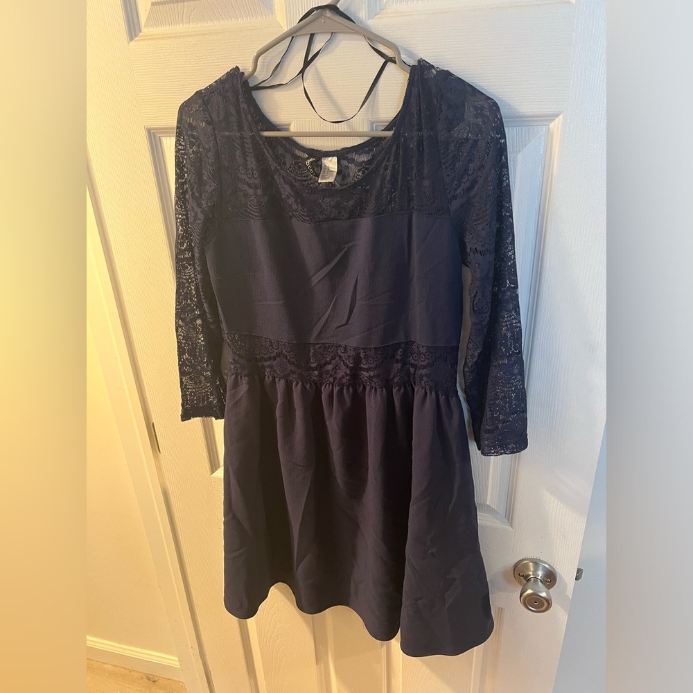 Long sleeve lace navy dress from H&M
